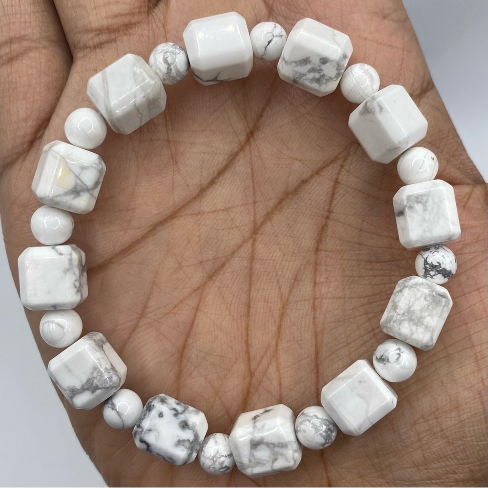 Howlite Cube Crystal Bracelet 9mm